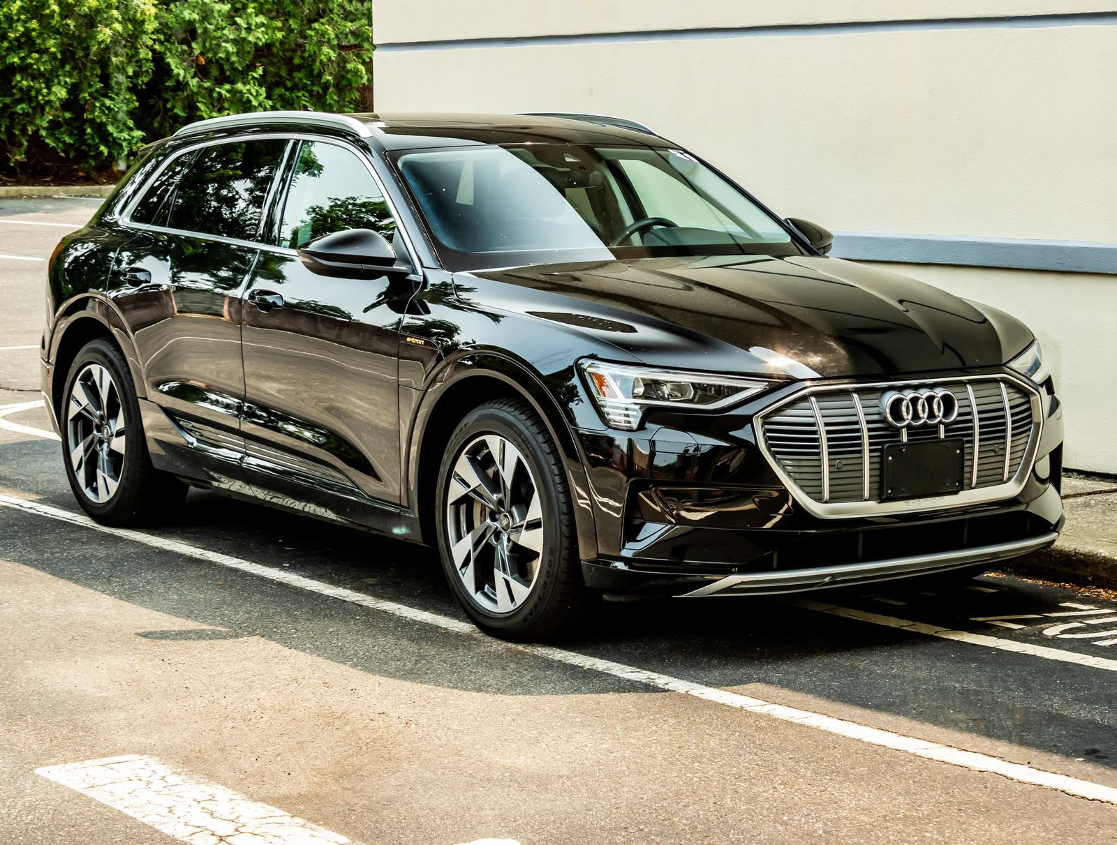 Used 2021 Audi e-tron Premium AWD/4WD image 10