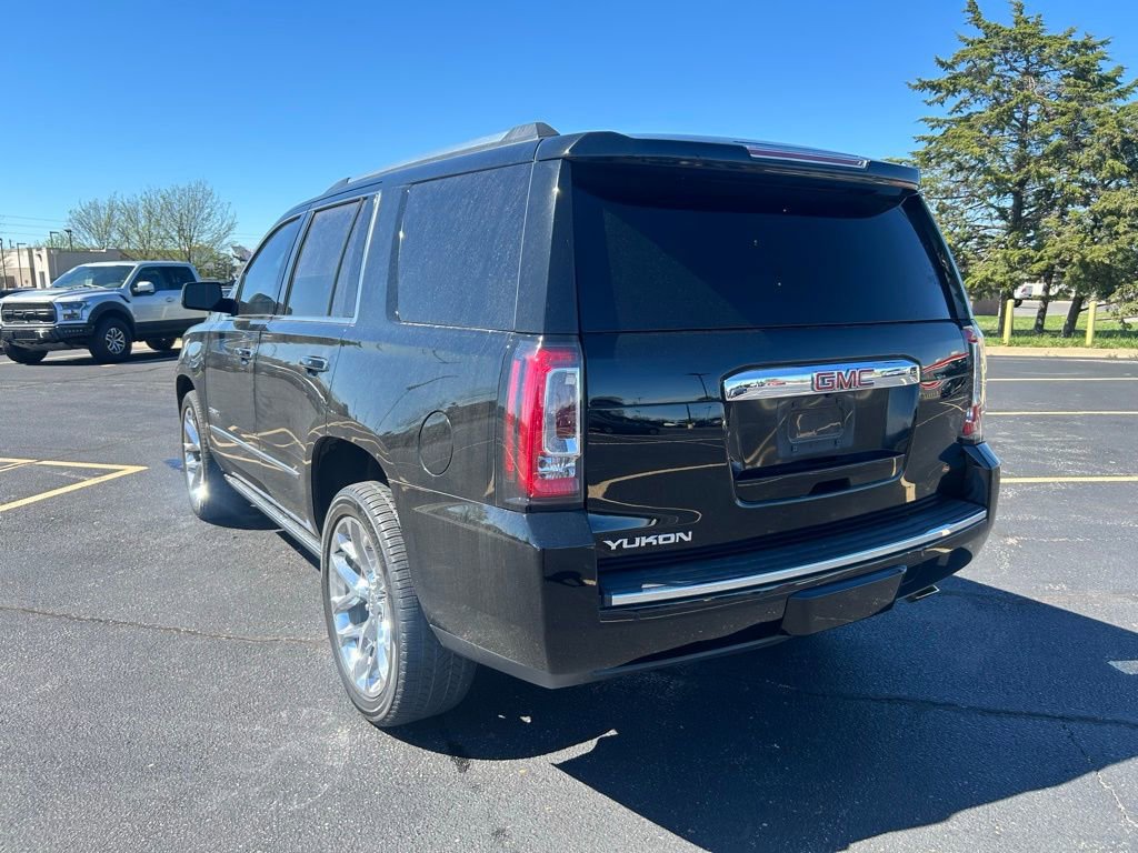 Used 2020 GMC Yukon Denali w/ Denali Premium Package image 5