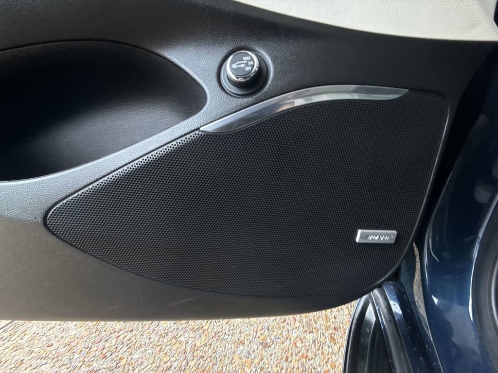 Certified 2024 Buick Enclave Avenir w/ Avenir Technology Package image 24