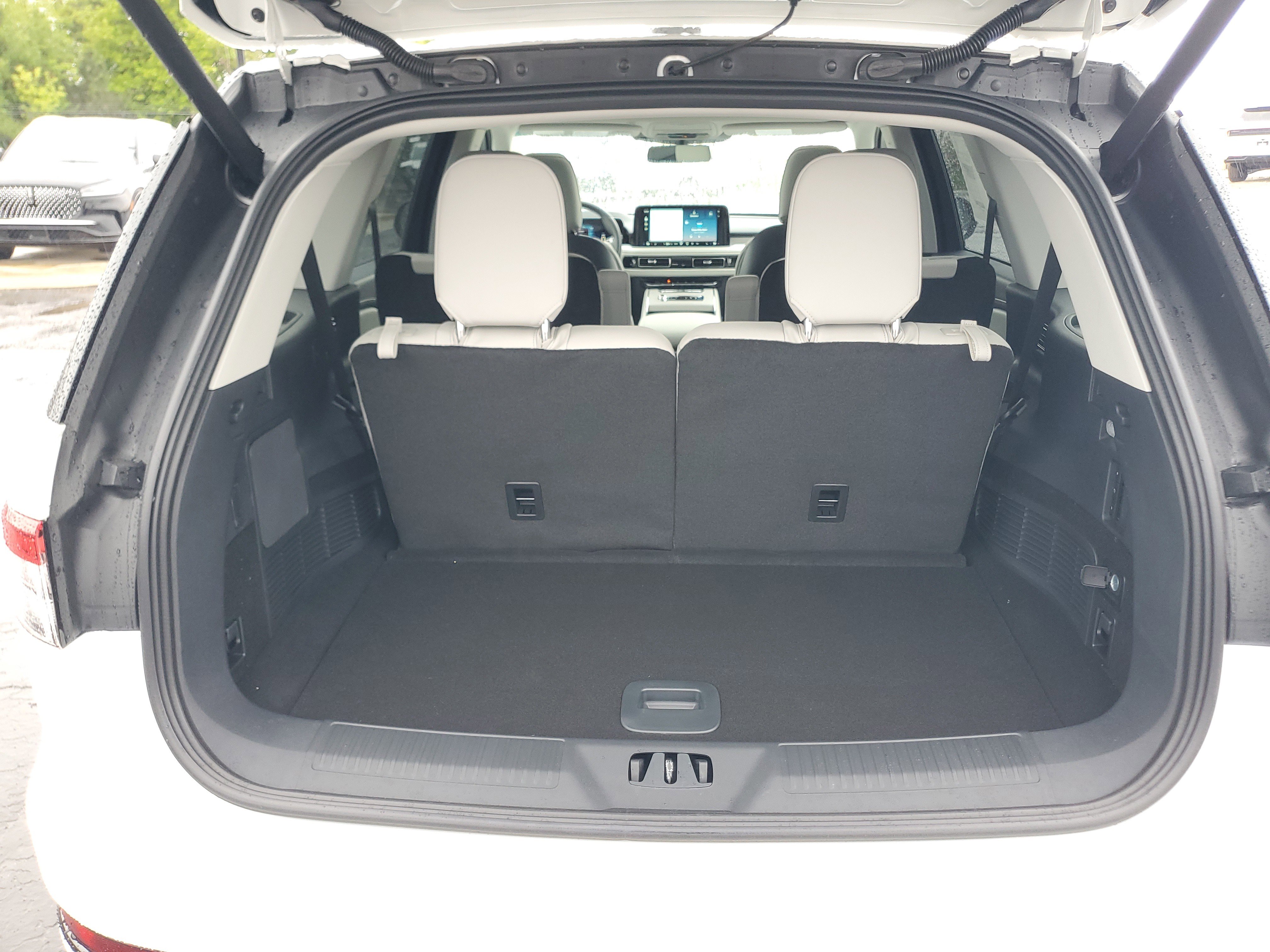 New 2026 Lincoln Aviator Reserve AWD/4WD image 28
