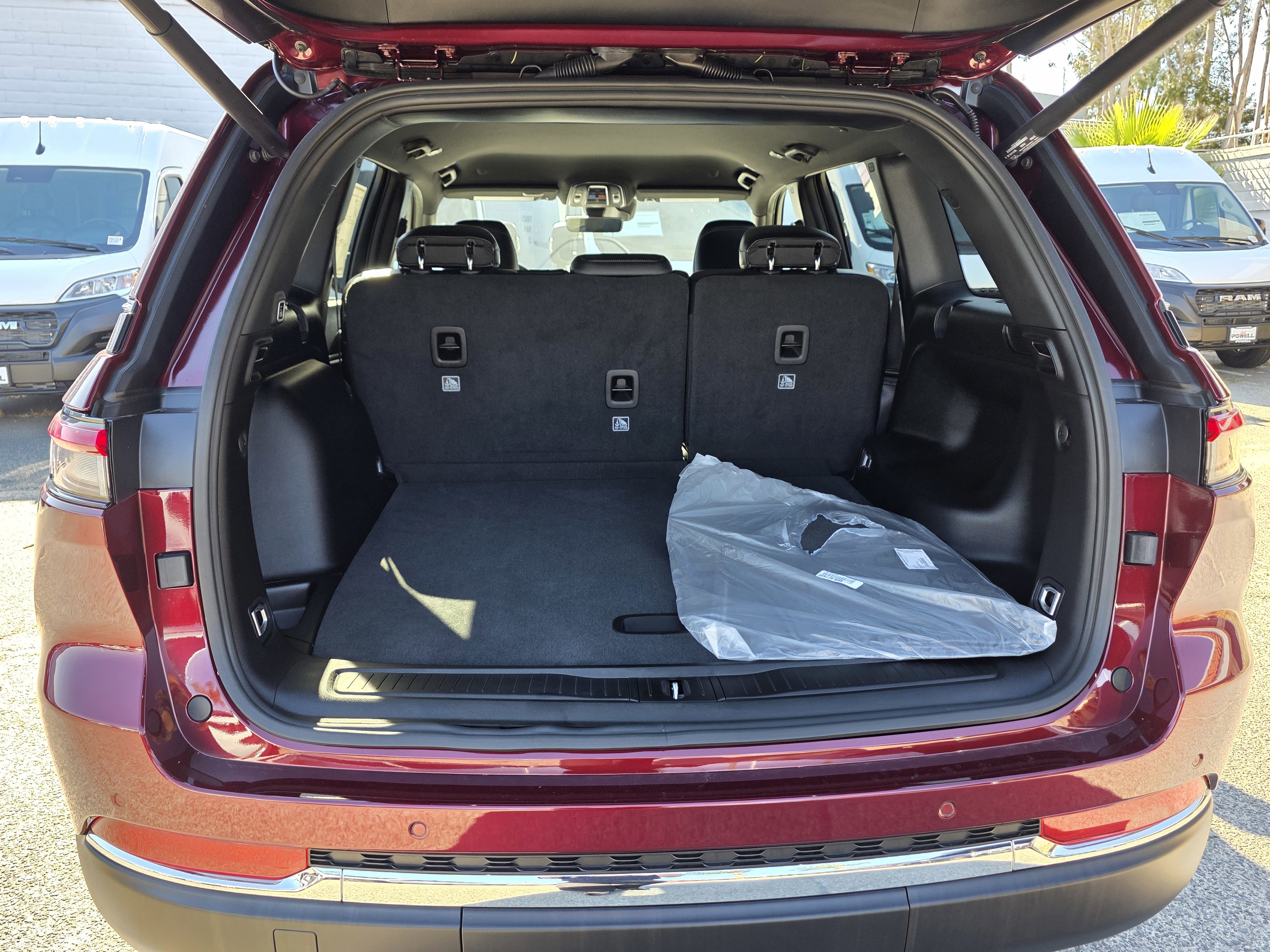 New 2025 Jeep Grand Cherokee Limited image 18