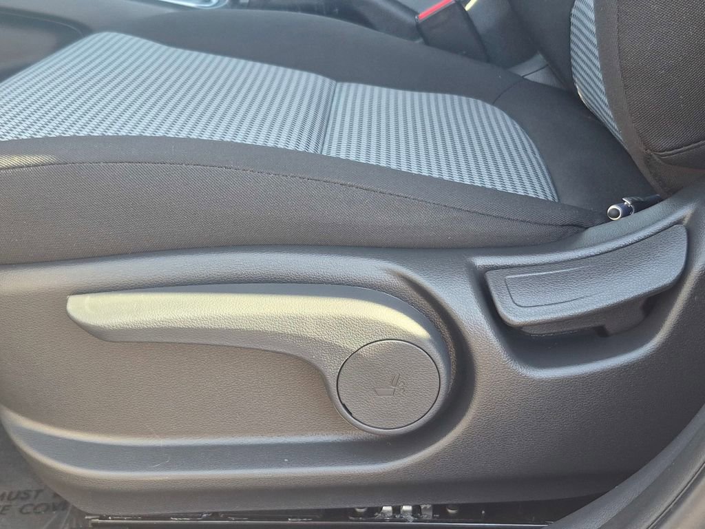 Used 2022 Hyundai Kona SE image 24