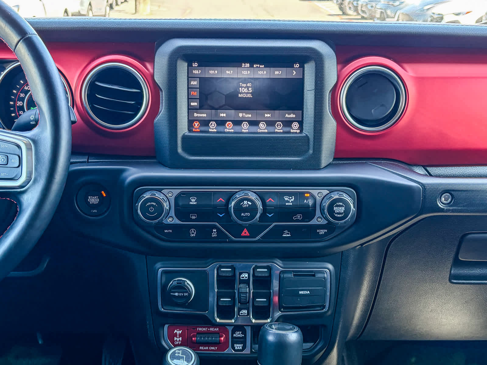 Used 2021 Jeep Wrangler Unlimited Rubicon AWD/4WD image 12