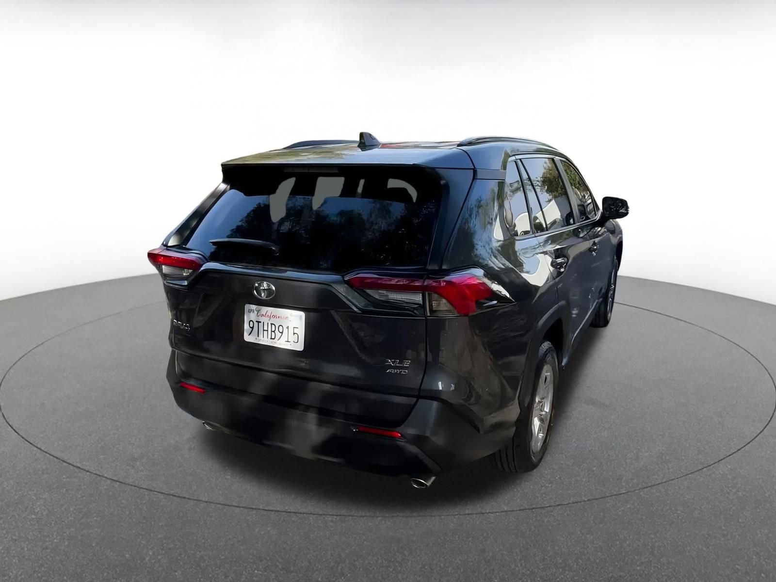 Used 2025 Toyota RAV4 XLE image 12