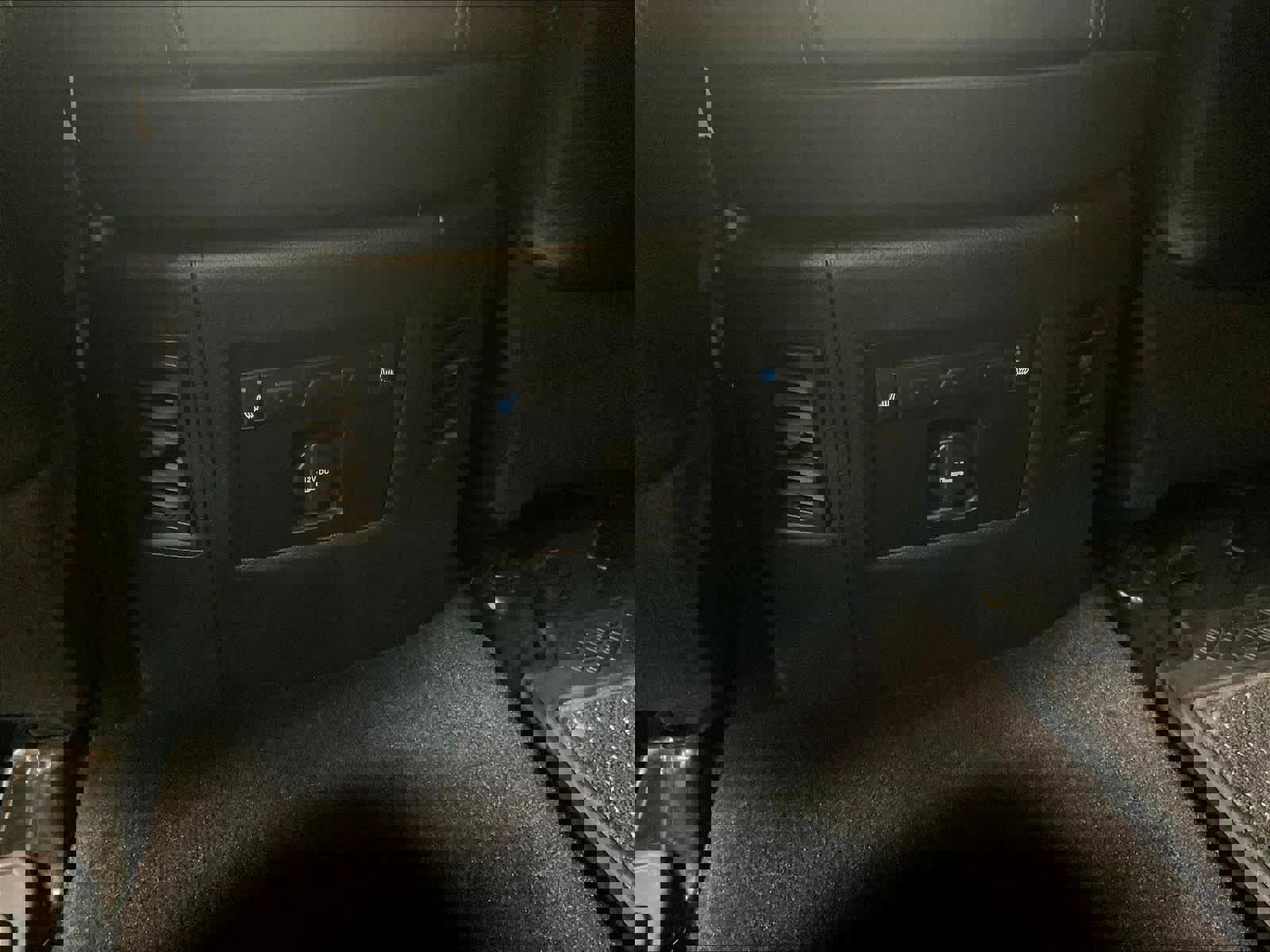 Used 2016 RAM 1500 Limited AWD/4WD image 34