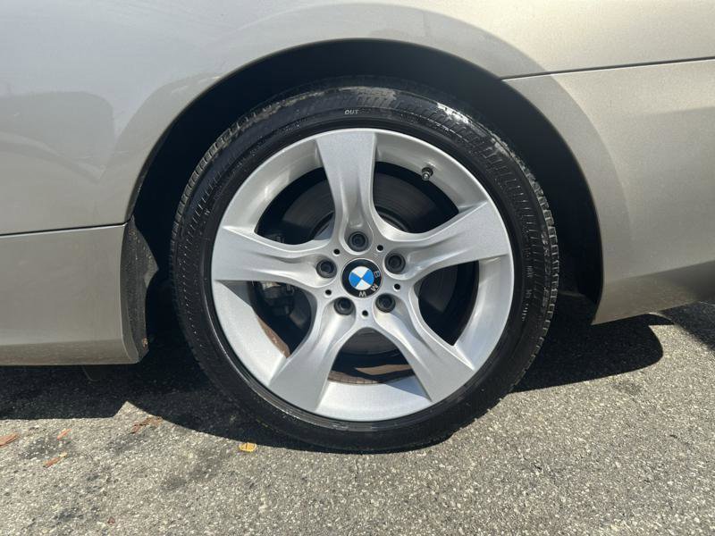 Used 2011 BMW 335i Convertible RWD image 5