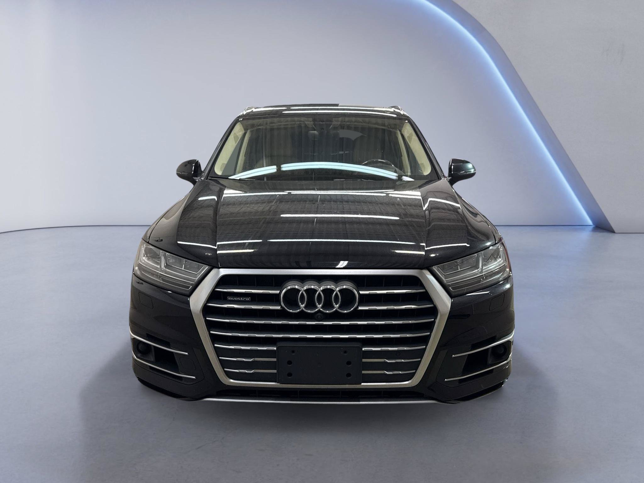 Used 2017 Audi Q7 3.0T Prestige w/ Prestige Package AWD/4WD image 2
