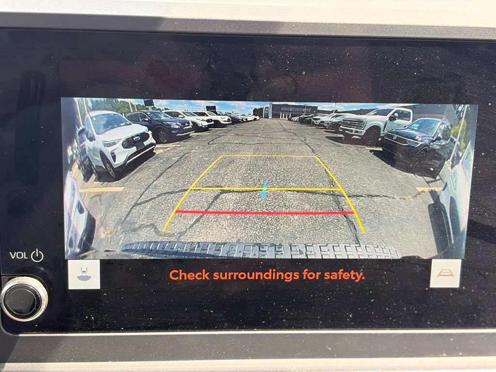 Used 2025 Toyota 4Runner SR5 AWD/4WD image 34