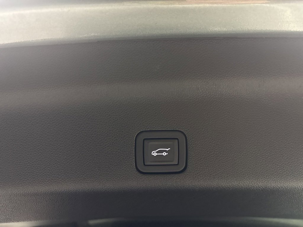 Used 2024 Cadillac Escalade Sport Platinum image 7