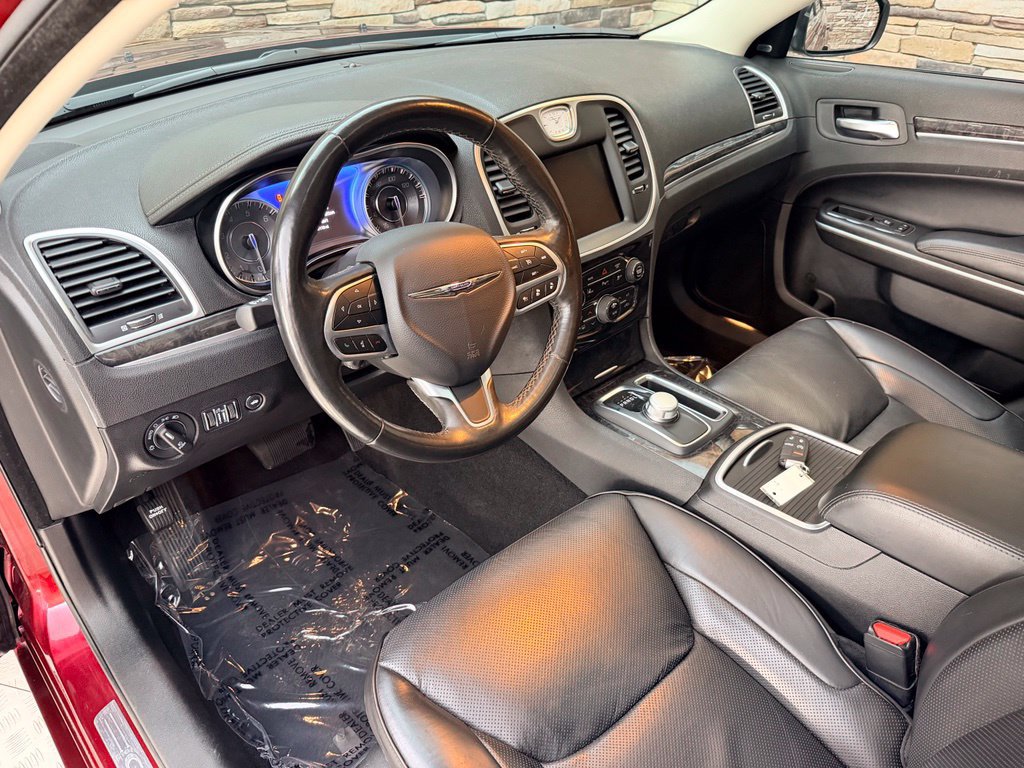 Used 2021 Chrysler 300 Touring L AWD/4WD image 15