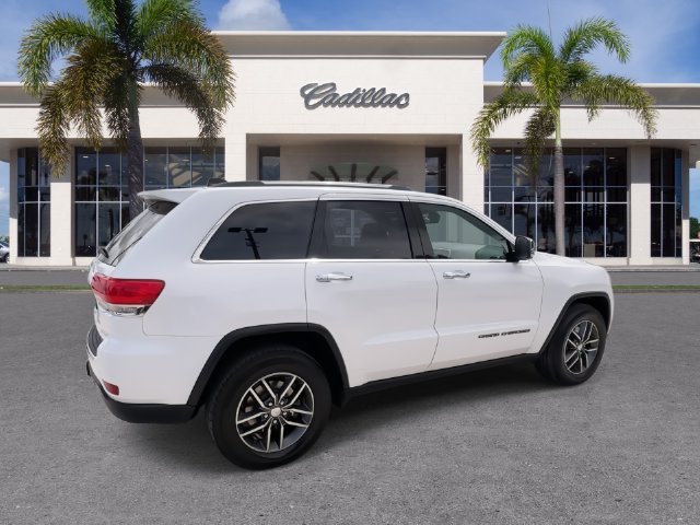 Used 2018 Jeep Grand Cherokee Limited w/ Trailer Tow Group IV AWD/4WD image 15