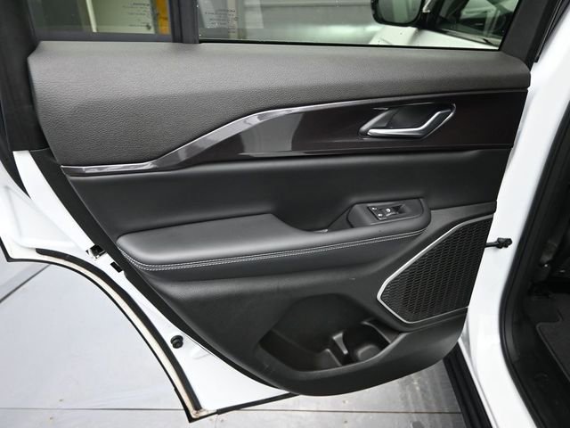 Used 2022 Jeep Grand Cherokee Altitude image 29