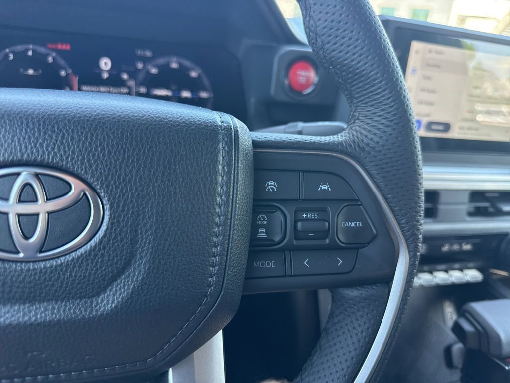 Used 2025 Toyota Tacoma TRD Sport image 15