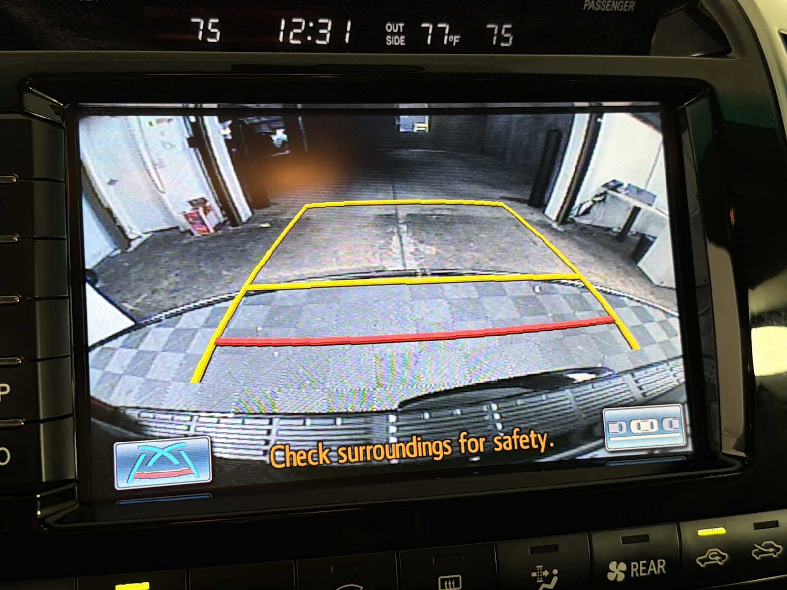 Used 2015 Toyota Land Cruiser AWD/4WD image 29