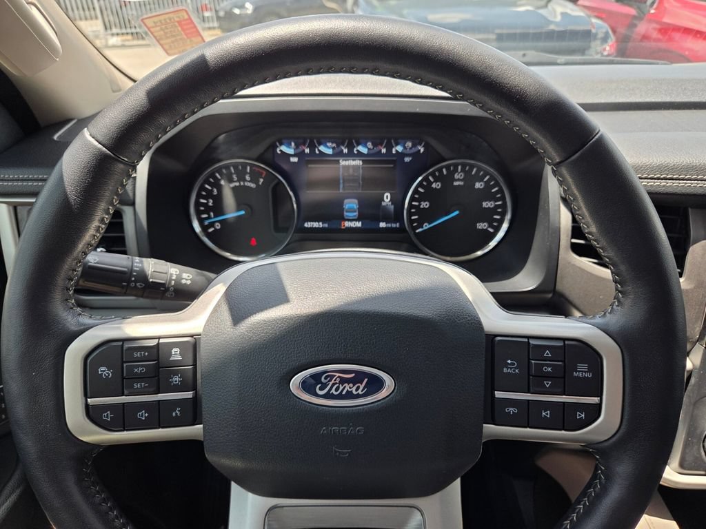 Used 2022 Ford Expedition XLT RWD image 30
