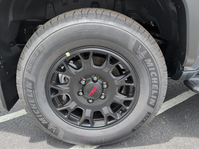 New 2026 Toyota 4Runner TRD Off-Road Premium w/ Tow Technology Package AWD/4WD image 6