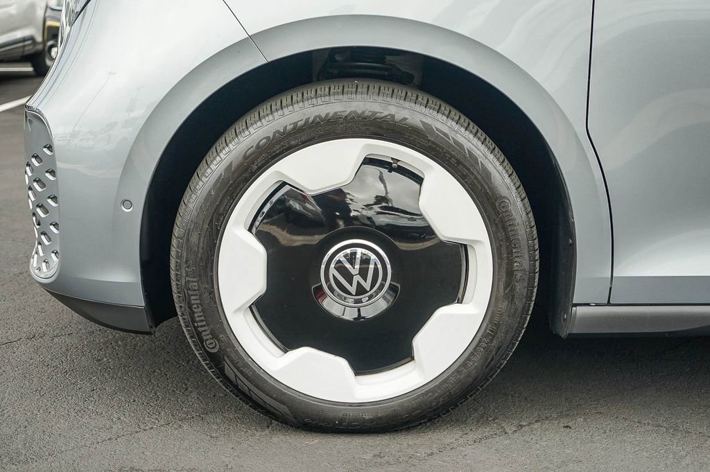 Used 2025 Volkswagen ID. Buzz Pro S RWD image 11