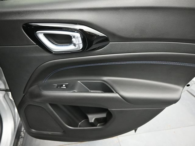 New 2025 Jeep Compass Latitude w/ Convenience Group AWD/4WD image 20