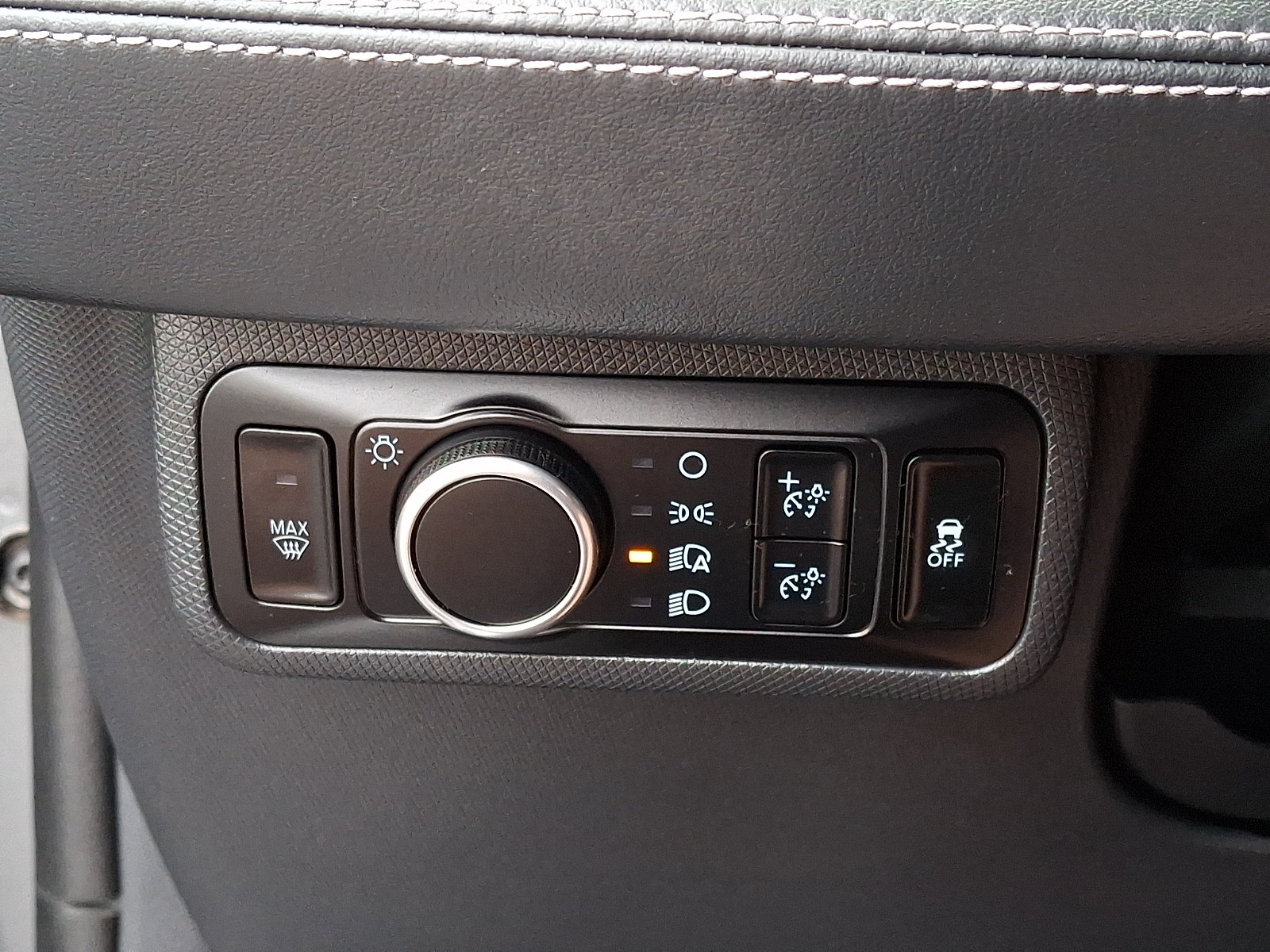 Used 2023 Ford Mustang Mach-E Premium AWD/4WD image 26
