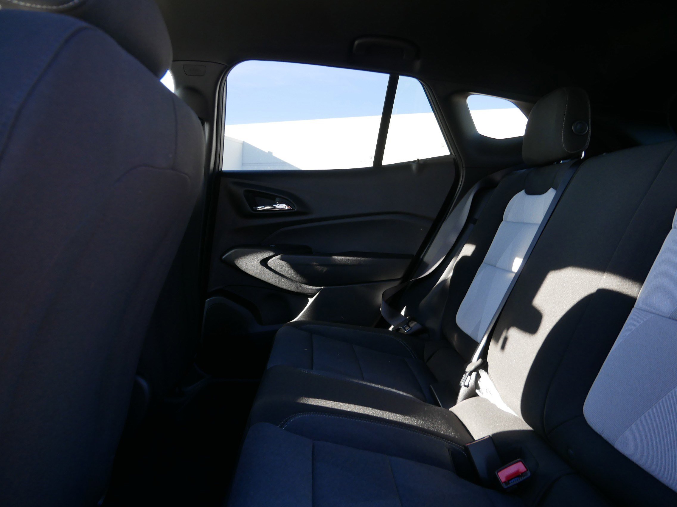 New 2026 Chevrolet Trax RS w/ Driver Confidence Package FWD image 5