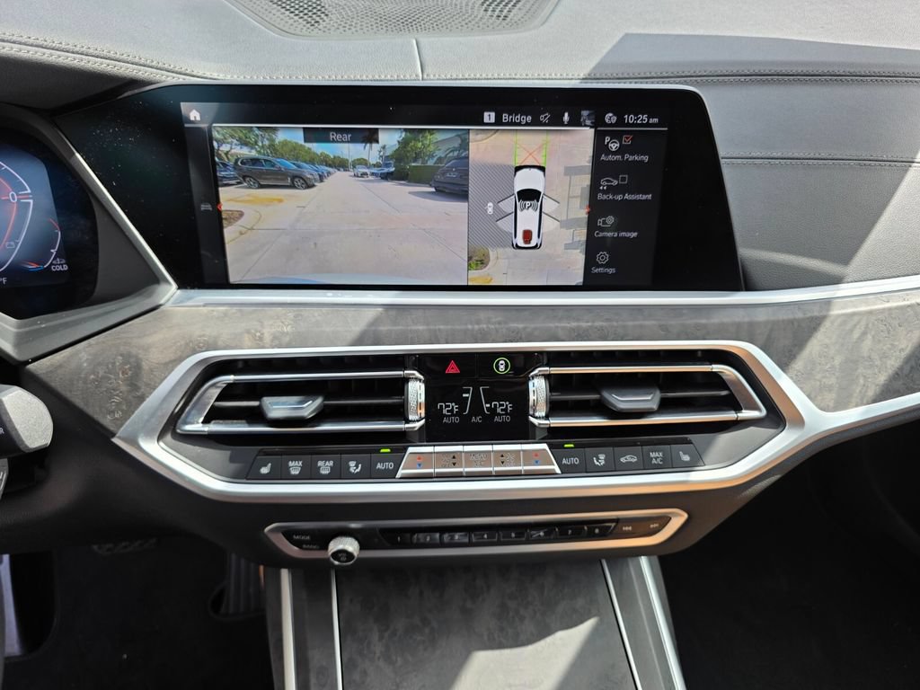 Used 2022 BMW X7 xDrive40i w/ Premium Package AWD/4WD image 24