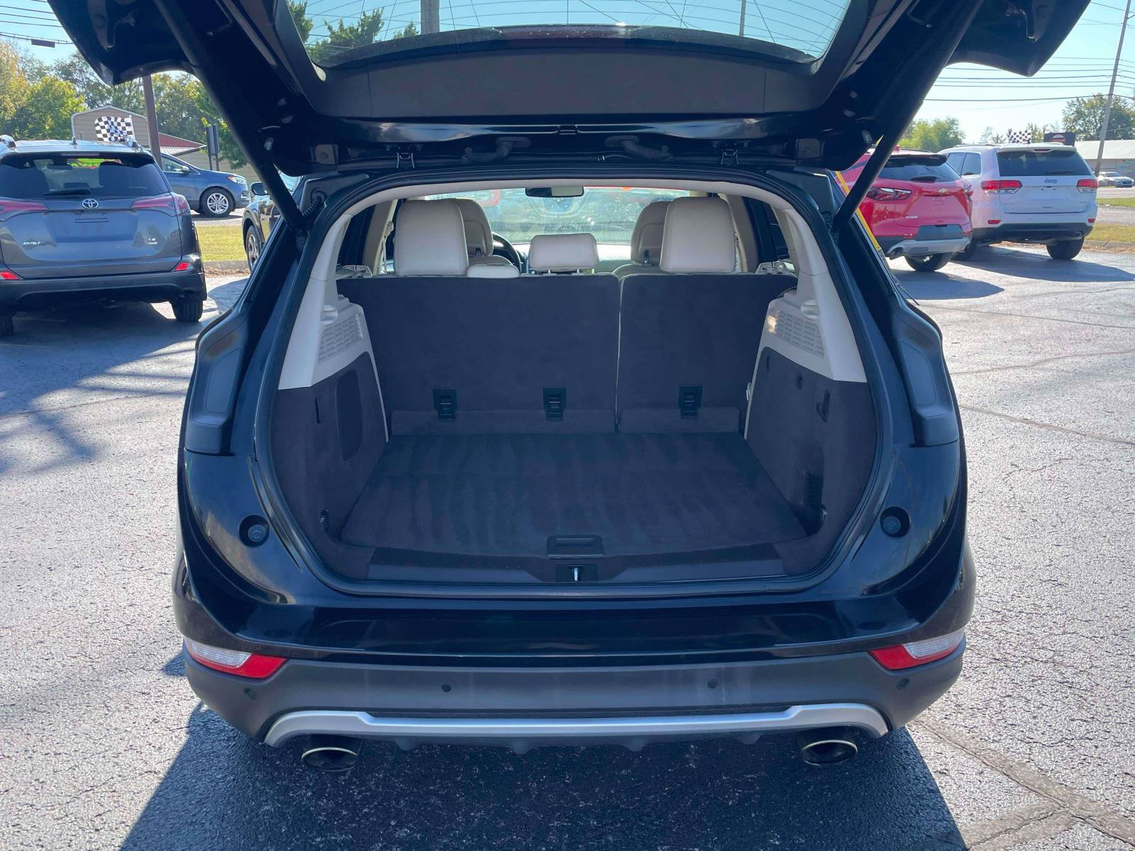 Used 2018 Lincoln MKC Reserve FWD image 7