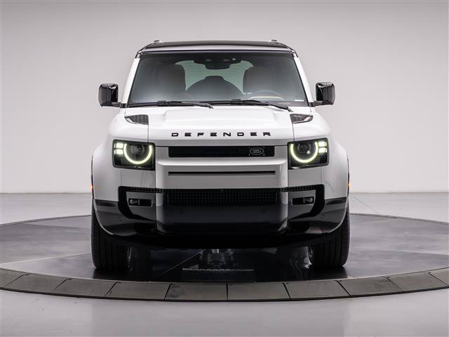 New 2026 Land Rover Defender 110 X-Dynamic SE AWD/4WD image 8