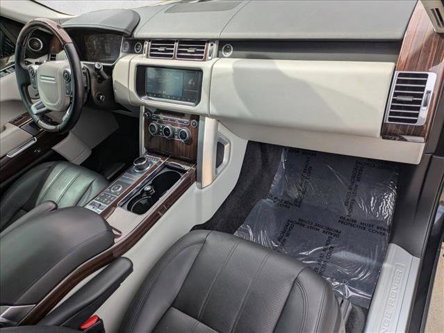 Used 2017 Land Rover Range Rover Supercharged image 24