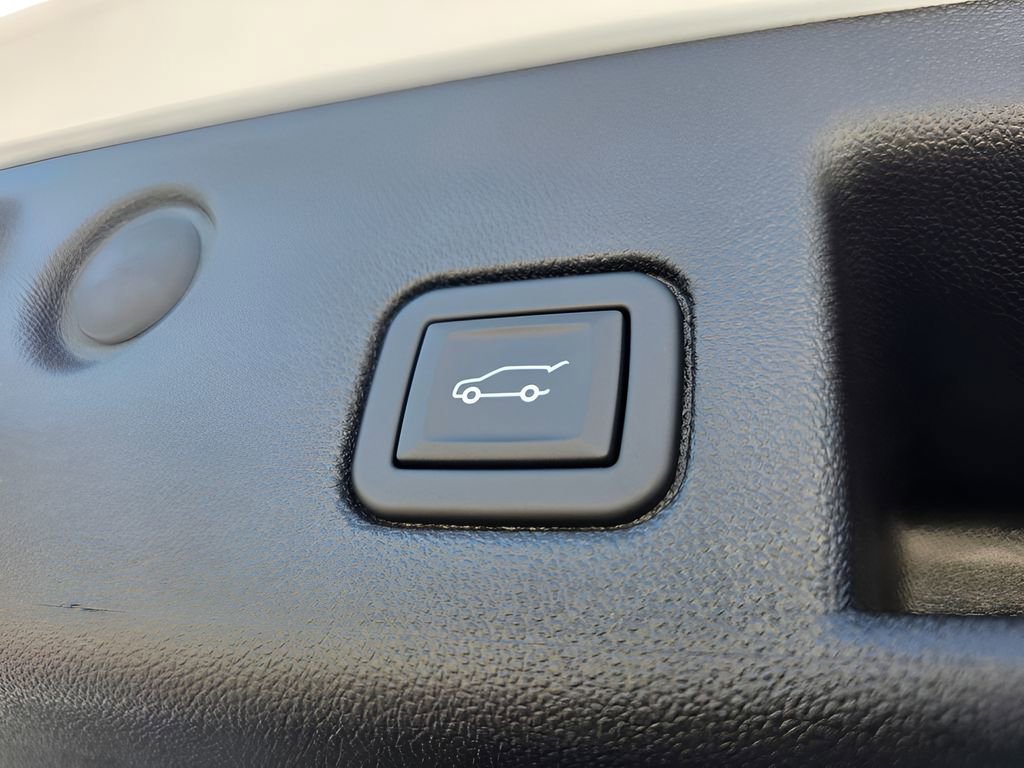 Used 2024 Chevrolet Equinox RS image 8