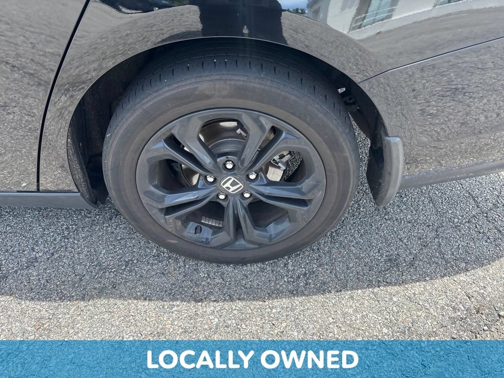 Used 2025 Honda Accord SE image 4