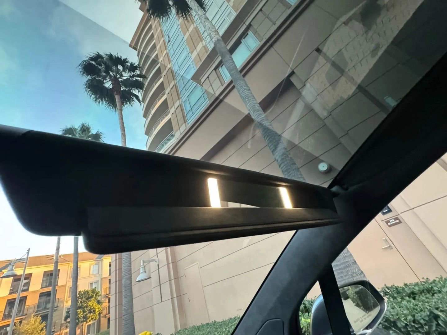 Used 2017 Tesla Model X 90D image 35