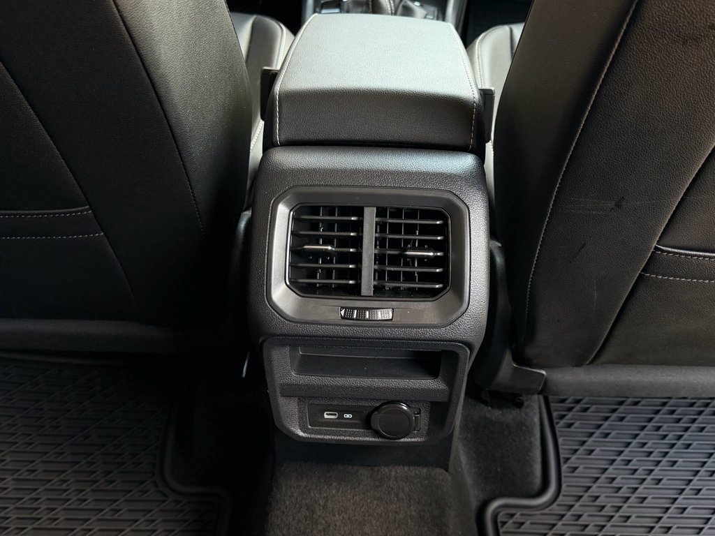 Used 2023 Volkswagen Tiguan SE FWD image 23