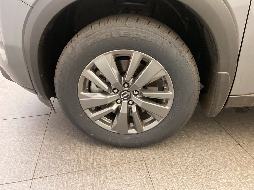 Used 2024 Nissan Pathfinder S FWD image 10
