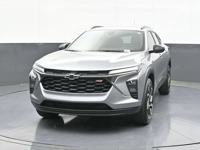 New 2026 Chevrolet Trax RS w/ Driver Confidence Package FWD image 2