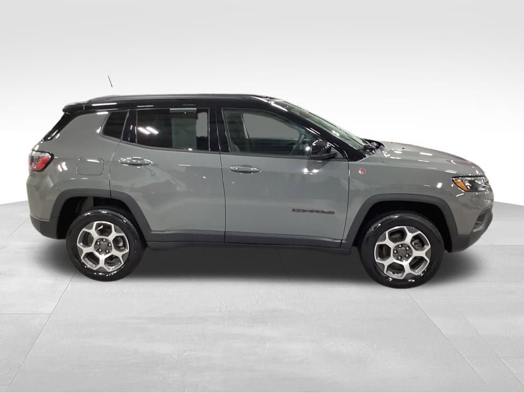 Used 2022 Jeep Compass Trailhawk image 9