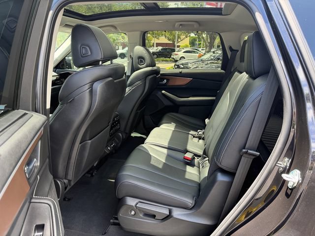 Certified 2022 Acura MDX w/ Technology Package FWD image 14