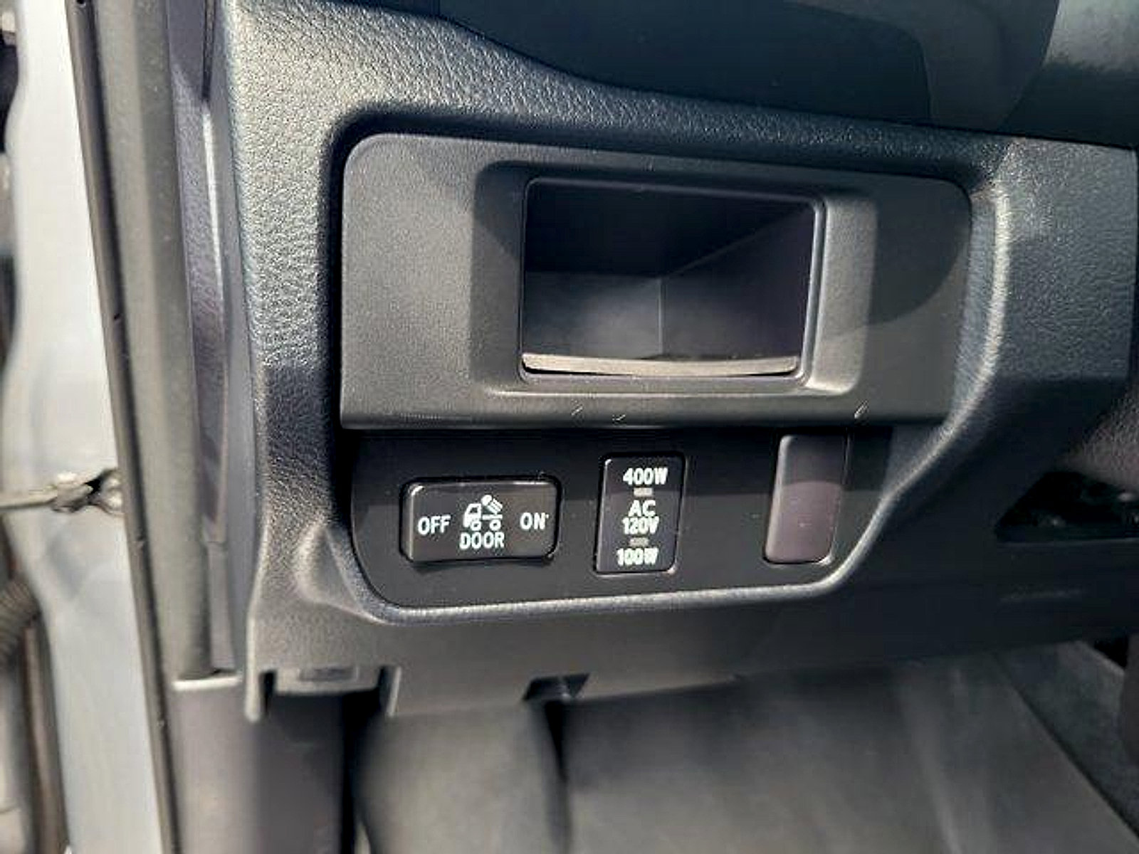 Used 2016 Toyota Tacoma TRD Sport w/ Towing Package RWD image 32