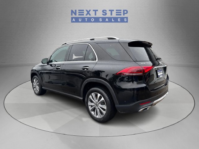 Used 2021 Mercedes-Benz GLE 350 4MATIC w/ Premium Package image 5