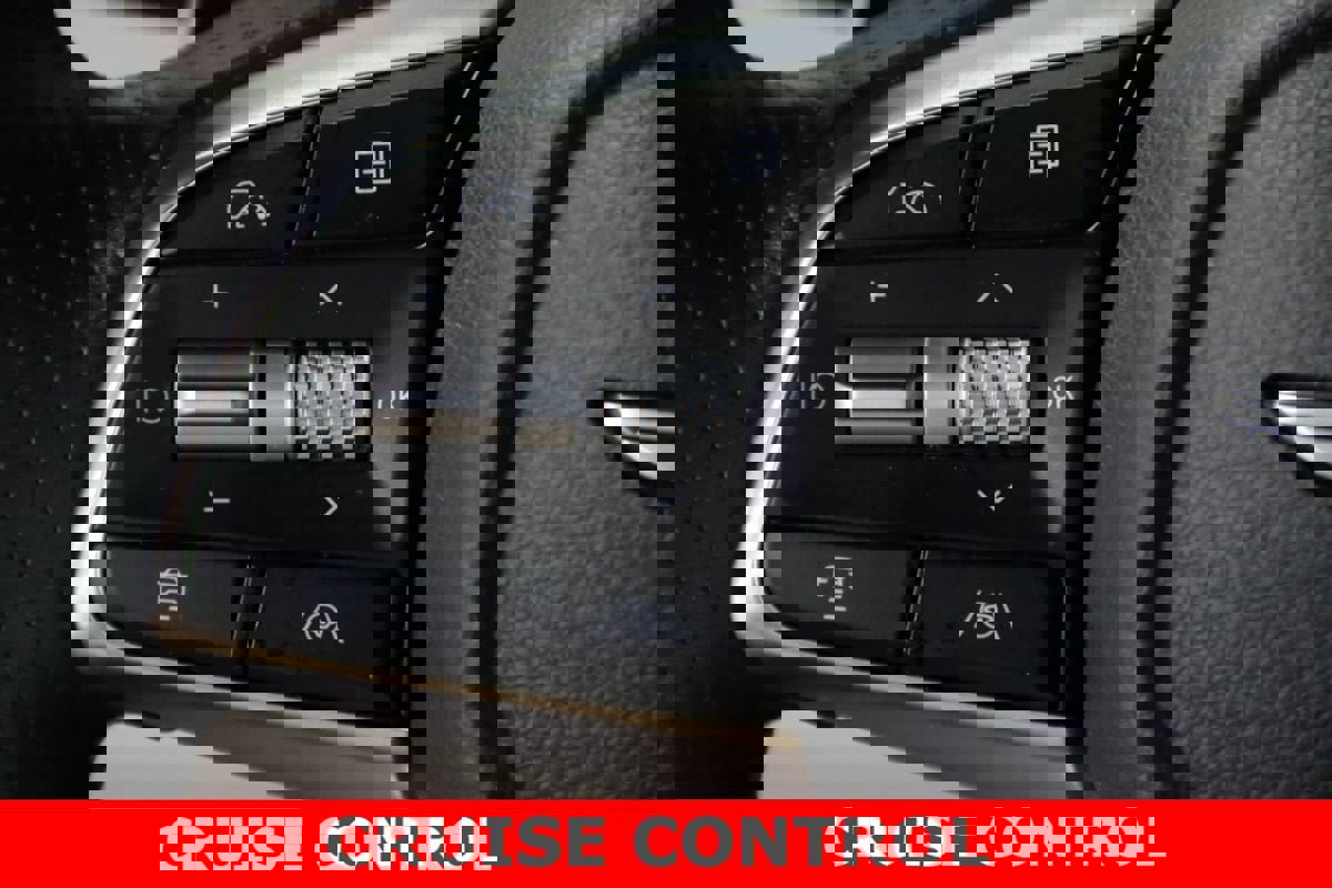 Used 2024 Genesis G70 2.5T image 12