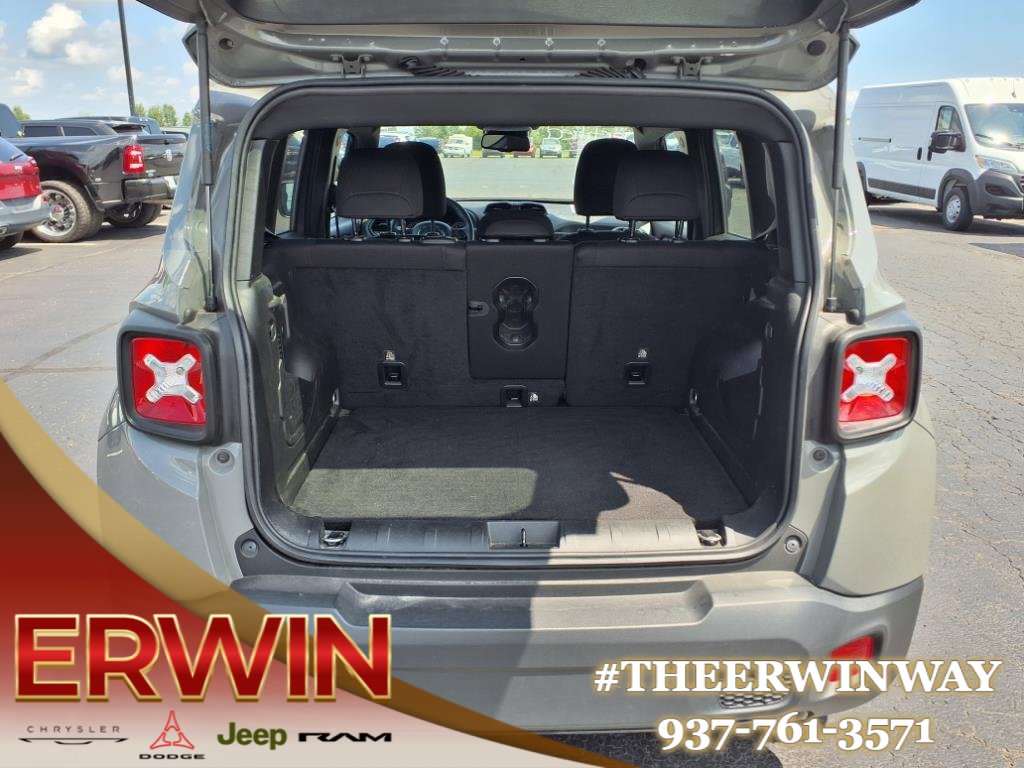 Certified 2022 Jeep Renegade Altitude w/ Convenience Group image 11