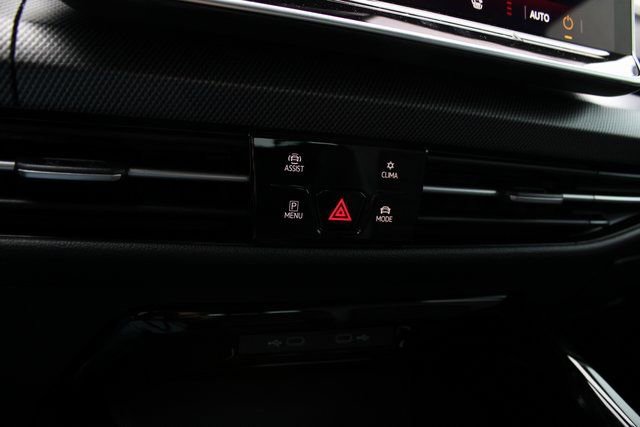 New 2026 Volkswagen GTI SE image 10