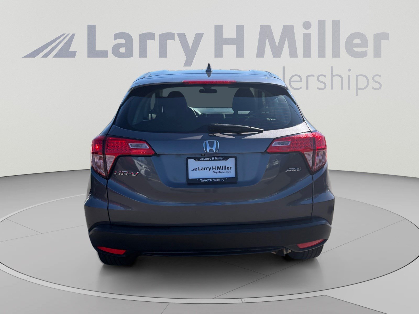Used 2017 Honda HR-V LX image 4