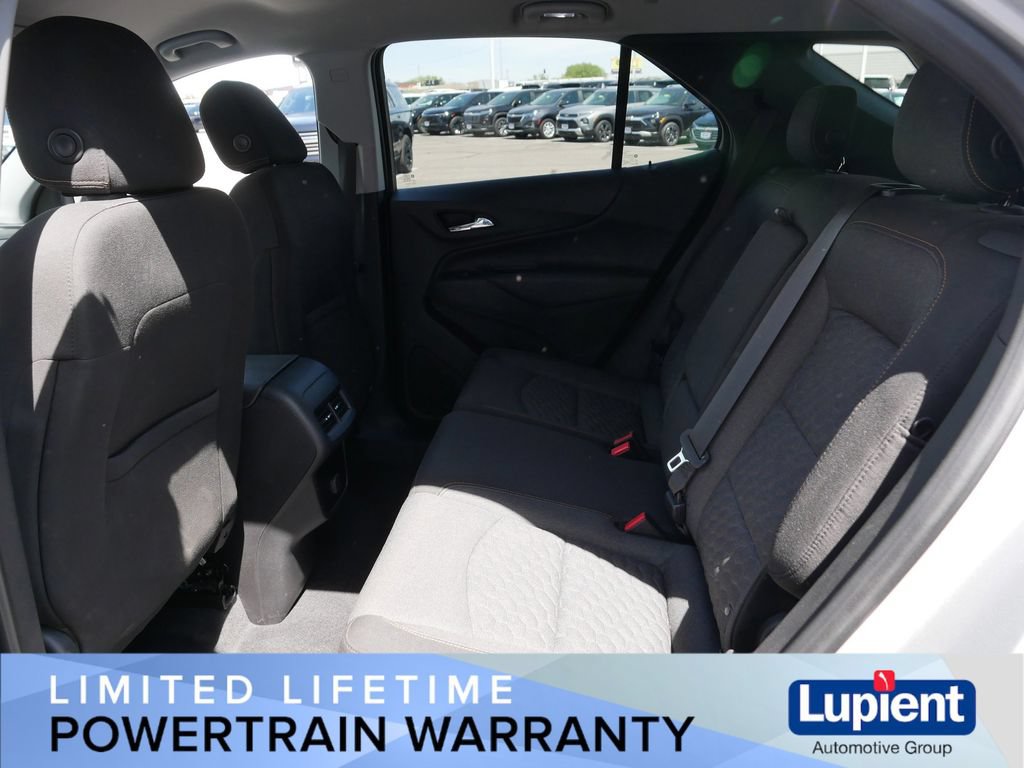 Used 2018 Chevrolet Equinox LT FWD image 17