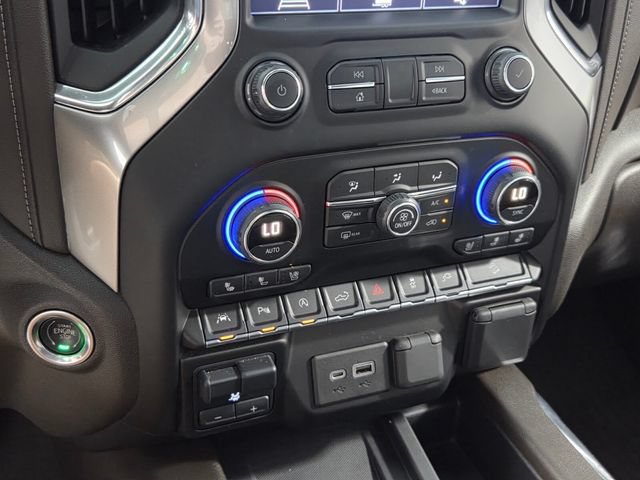 Used 2020 Chevrolet Silverado 1500 LTZ w/ LTZ Premium Package AWD/4WD image 23