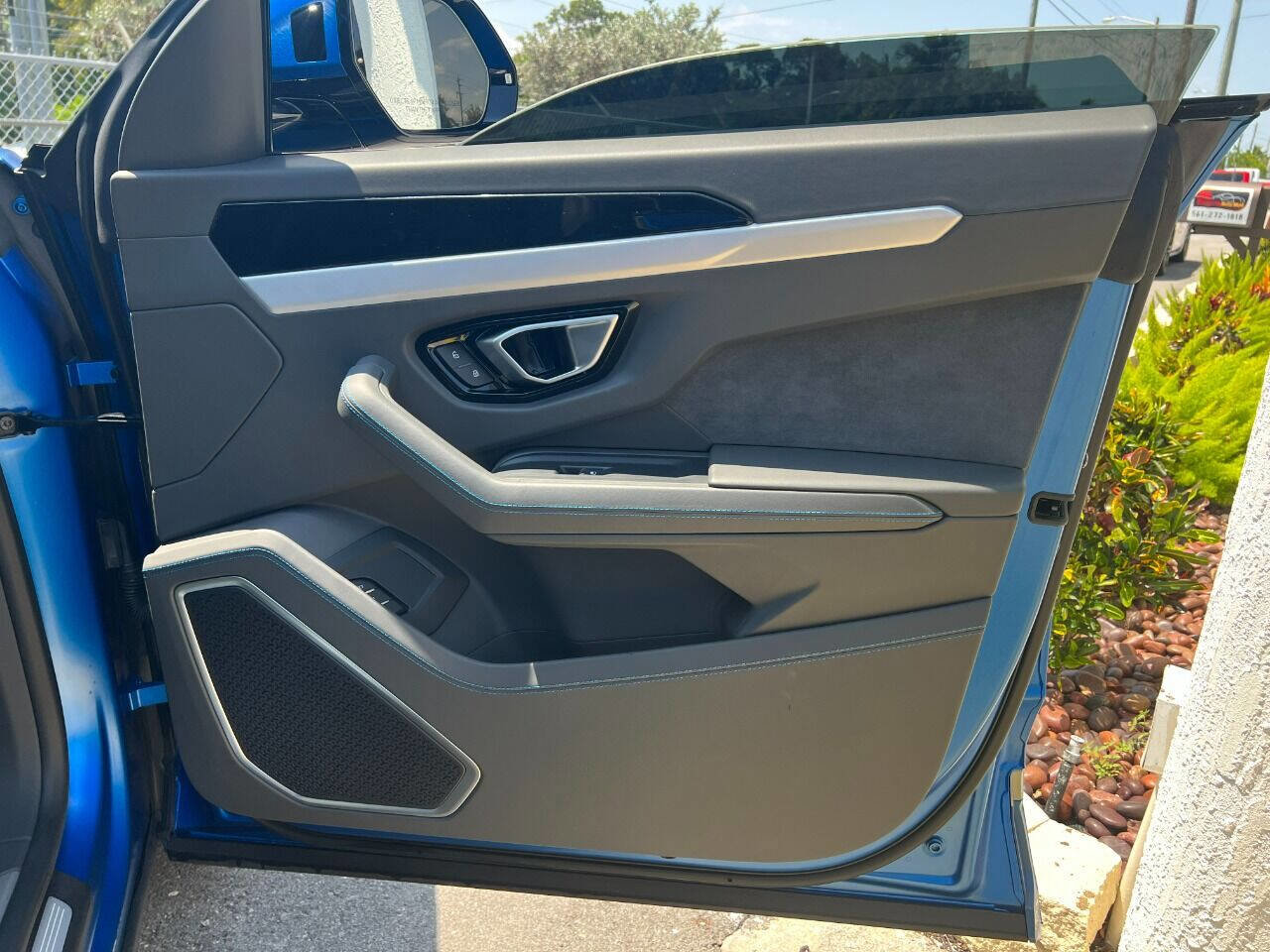 Used 2021 Lamborghini Urus image 14