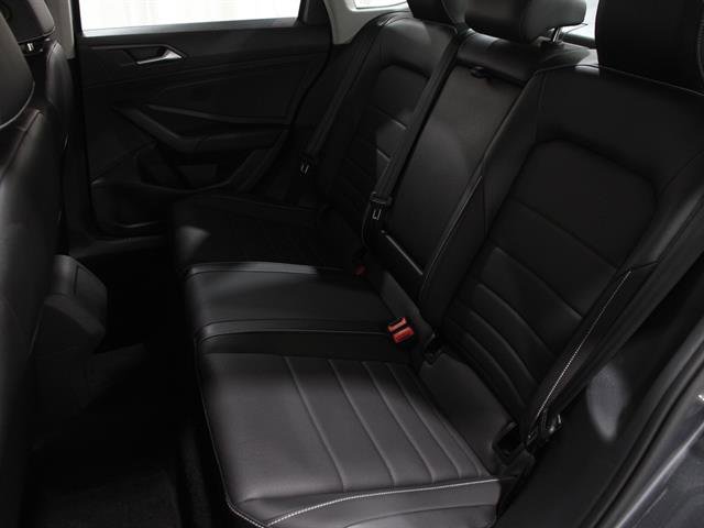 Used 2023 Volkswagen Jetta SE image 17