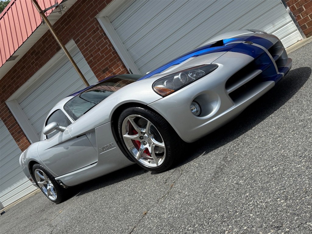 Used 2010 Dodge Viper SRT-10 w/ Protection Group image 31