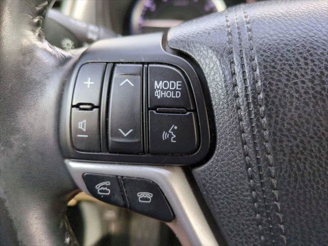 Certified 2016 Toyota Highlander XLE FWD image 26
