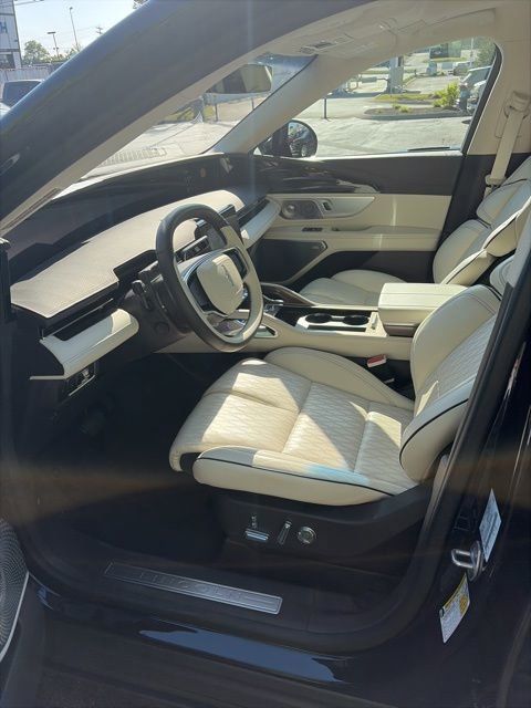 Used 2024 Lincoln Nautilus Black Label w/ Jet Appearance Package (87T) AWD/4WD image 14