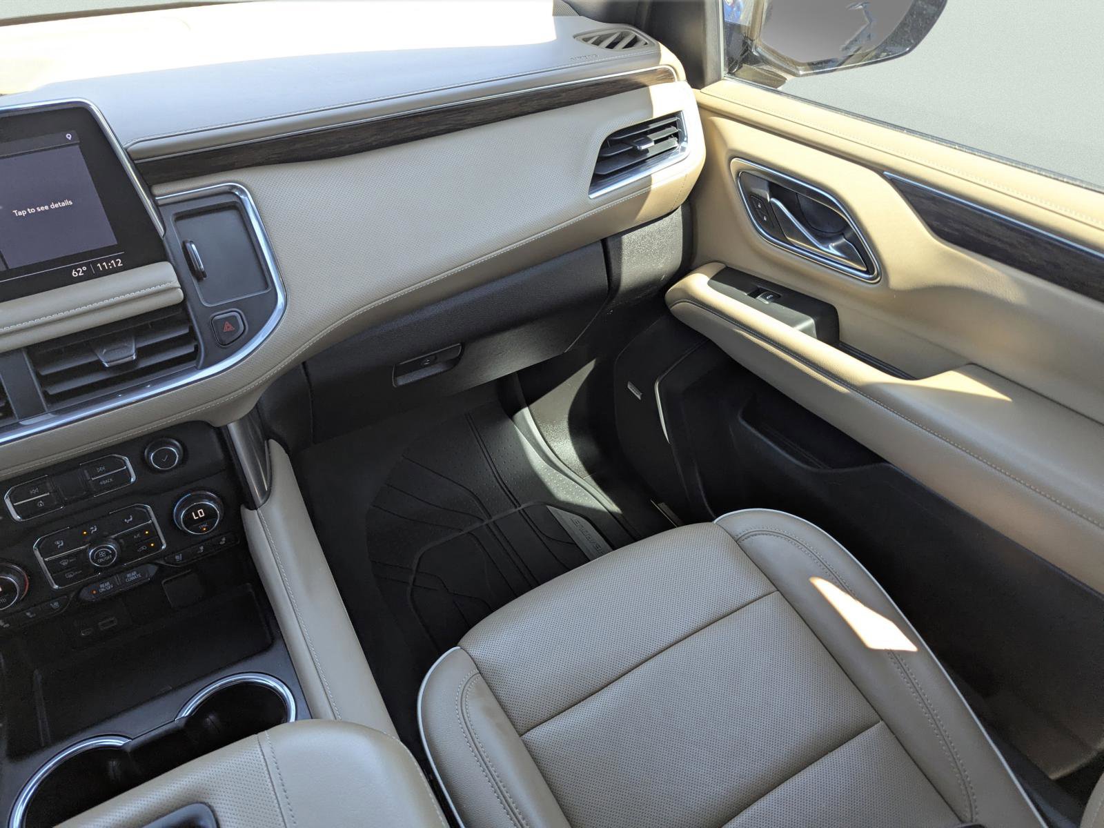Used 2021 Chevrolet Tahoe Premier w/ Premium Package image 19